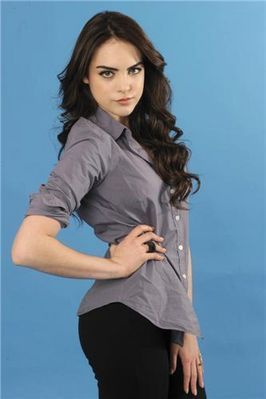 Elizabeth-Gillies-elizabeth-gillies-13605245-266-399.jpg