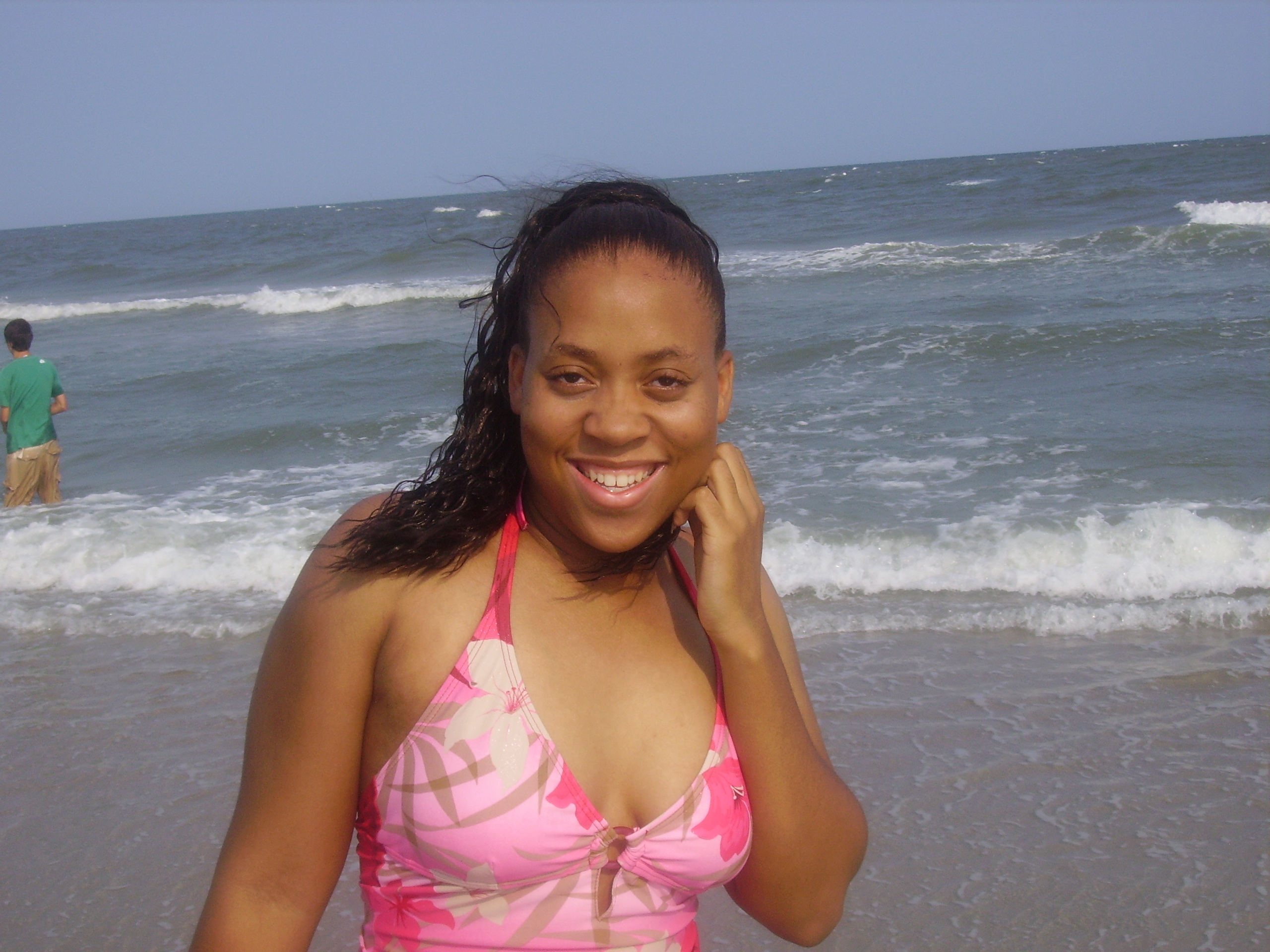 Brooke at beach.JPG