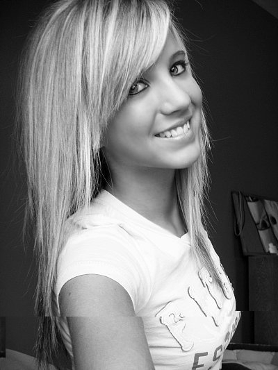 Pretty-Blonds-blonde-hair-7265317-400-533.jpg