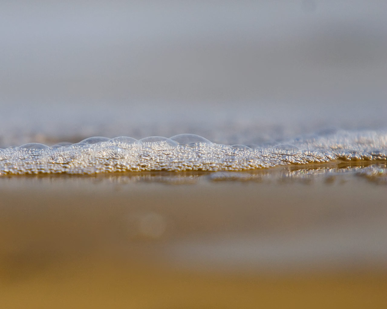 Waves-Edge-Bubbles-2.jpg