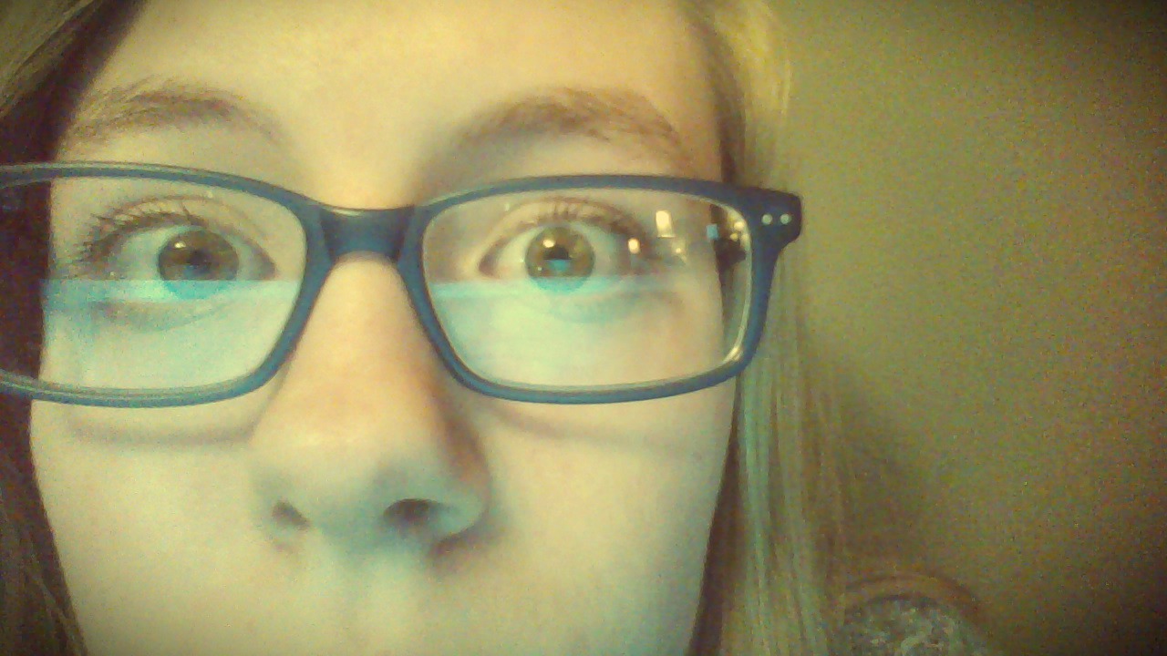 eyesss.jpg