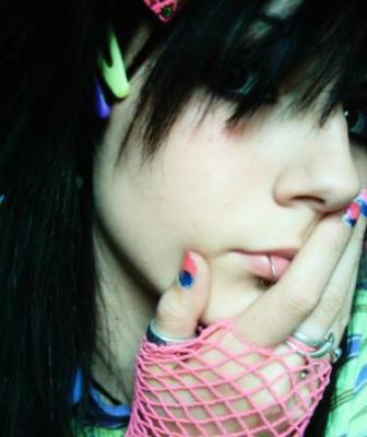 f_EmoLPGirlbym_0ee5861_1_.jpg