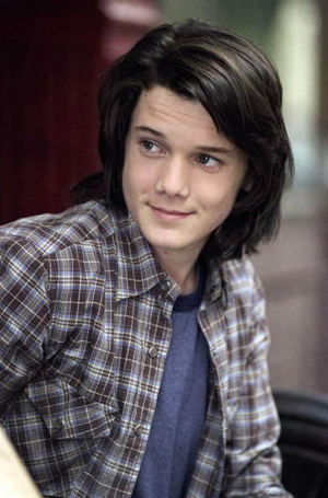 anton_yelchin_alpha_dog_3.jpg