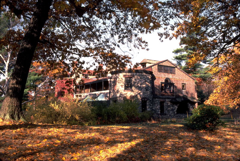 payneHouseAutumn02-800w.gif